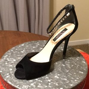 Nina Peep Toe Suede